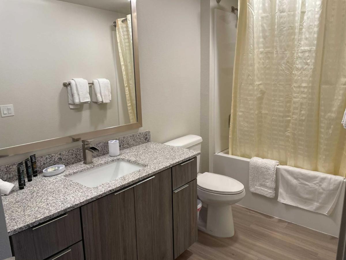 גודייר Stay Gia New Modern 1 Bedroom Apartment With Swimming Pool & Gym At Grayson Place מראה חיצוני תמונה